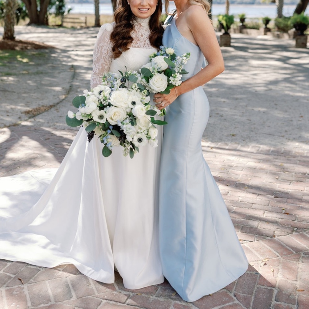 Bella Bridemaids- BOW ONE-SHOULDER SATIN TRUMPET GOWN IN MIST